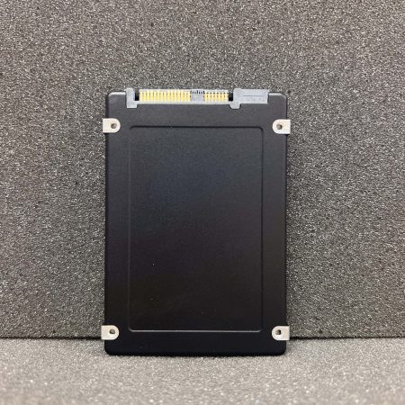 samsung pm1643a 15.36tb ssd 2.5″ sas lenovo version (mzilt15thala 000v3)